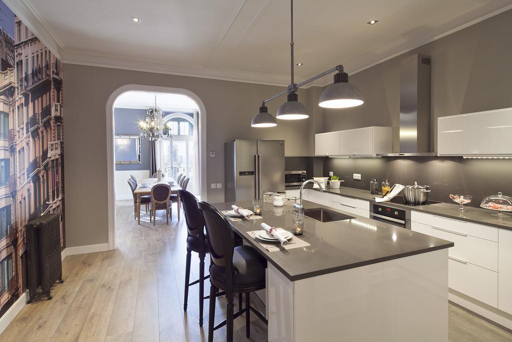 Apartments Barcelona & Home Deco Centro Luaran gambar